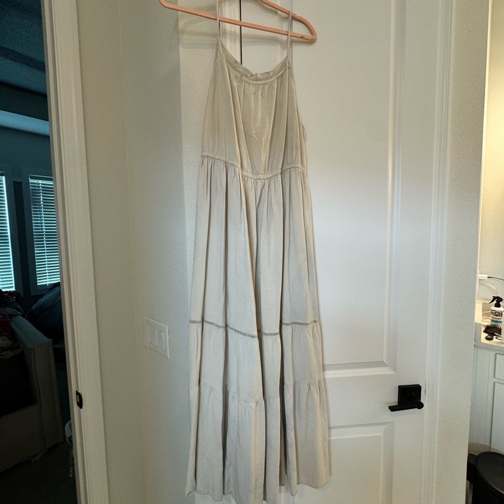 Elegant Cream Maxi Dress